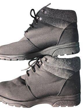 Toe Warmers Women's Black Charcoal Lace-Up Winter Ankle Boots Size 10 Canada